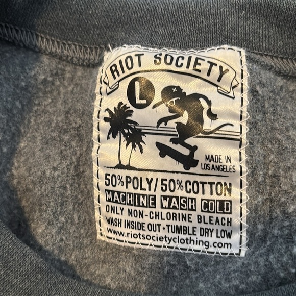 Riot Society unisex gray Panda galaxy crew neck sweatshirt size large - Picture 8 of 8